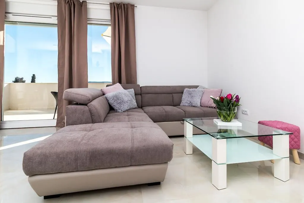 Apartman Bella Kaštela 0*,