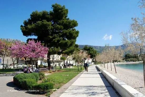 Apartment Apartman Bella Kastela